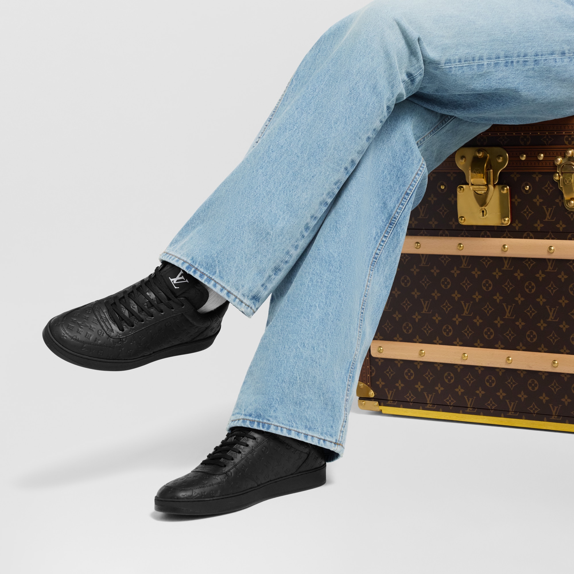 Rivoli Sneaker - Shoes | Louis Vuitton India